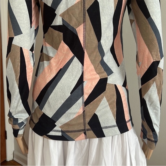 COS Geometric Print Long-sleeve Turtleneck Top Size XS - Picture 6 of 9